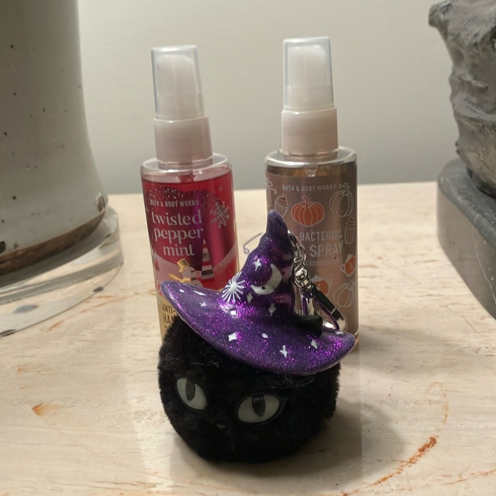 Bath & Bodyworks Cat Sanitizer Holder